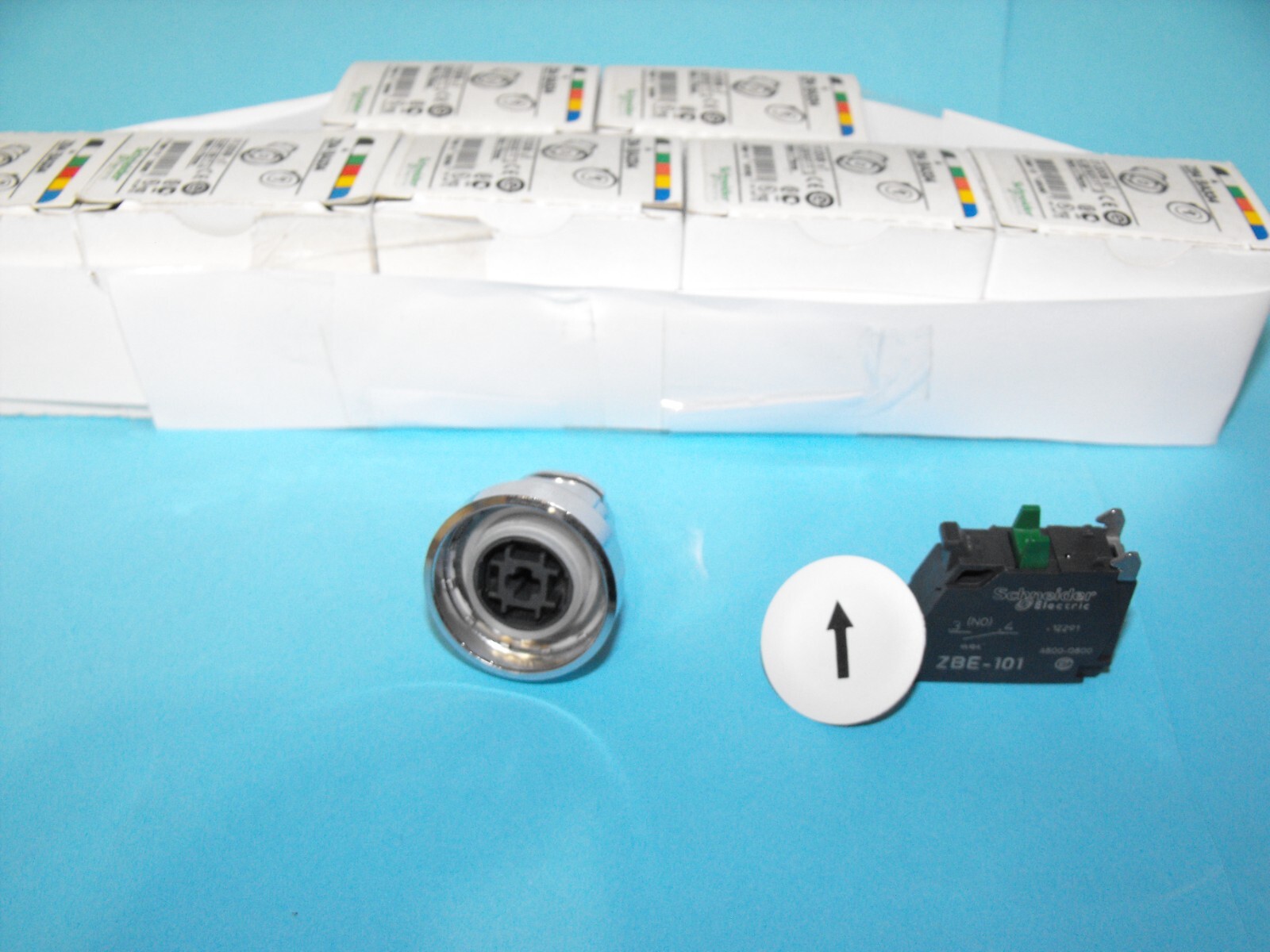 Schneider Electric.TELEMECANIQUE.ZB4BA334+ZBE101.Push Button Switch.(LOT7PCS)NEW