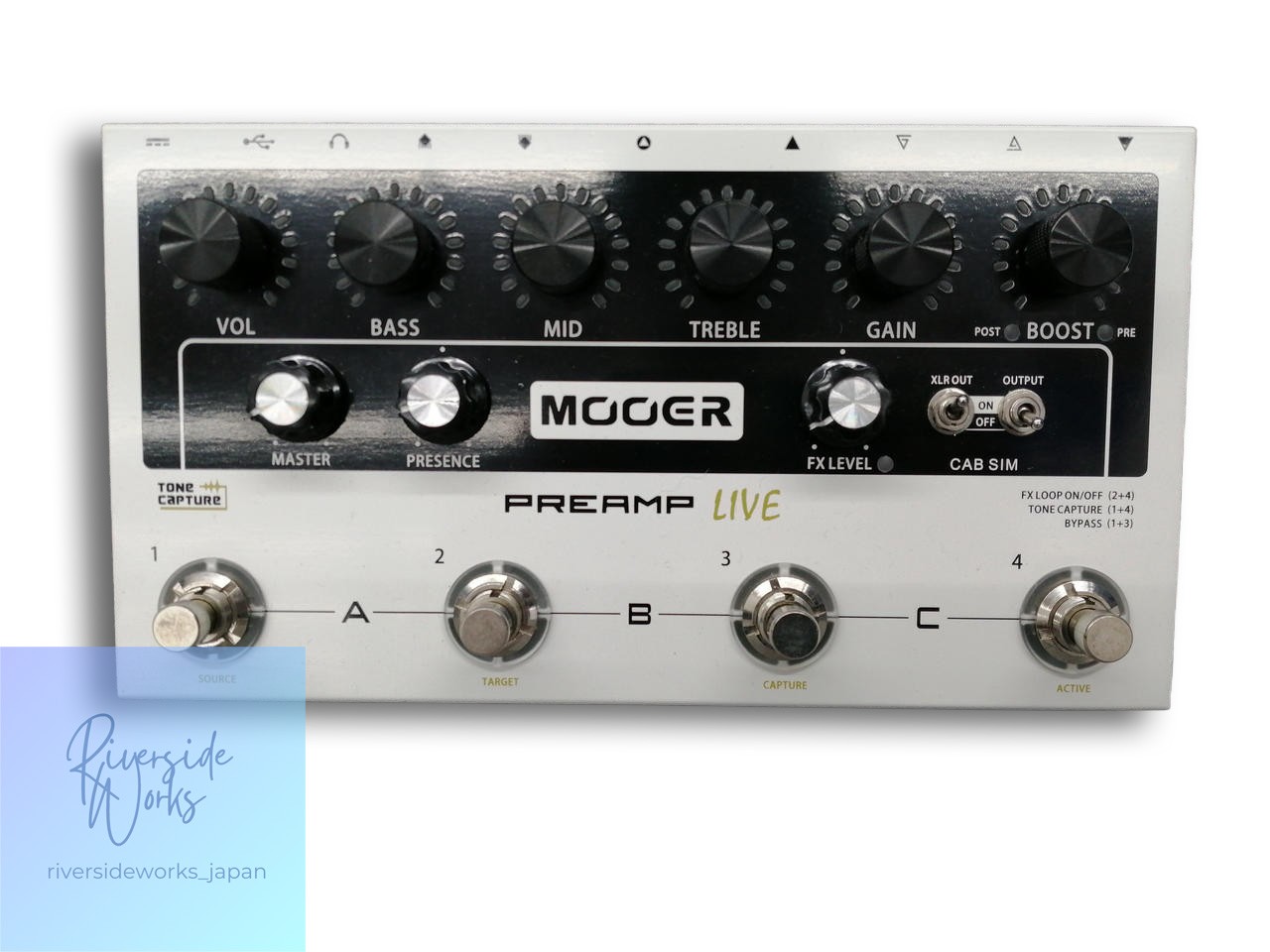 MOOER PREAMP LIVE Guitar Preamp Effects Pedal - Compact Design JP