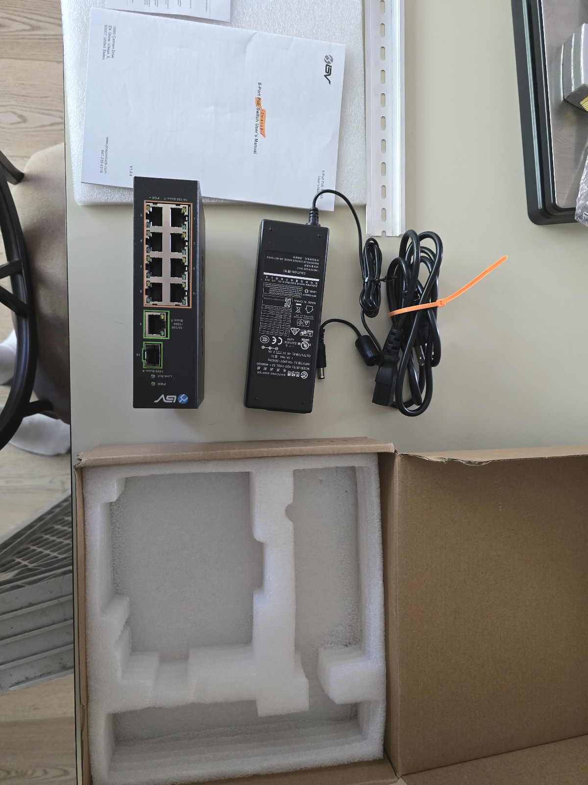 POE-SW802-DIN 8 Ports PoE + Ports with Gigabit Ethernet & SFP Uplink - Open Box
