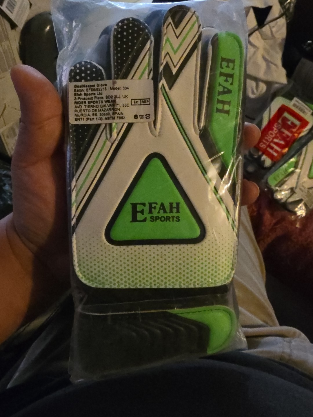 EFAH SPORTS Soccer Goalkeeper Size 6 suitable for 9 to 12 years old, Green/black