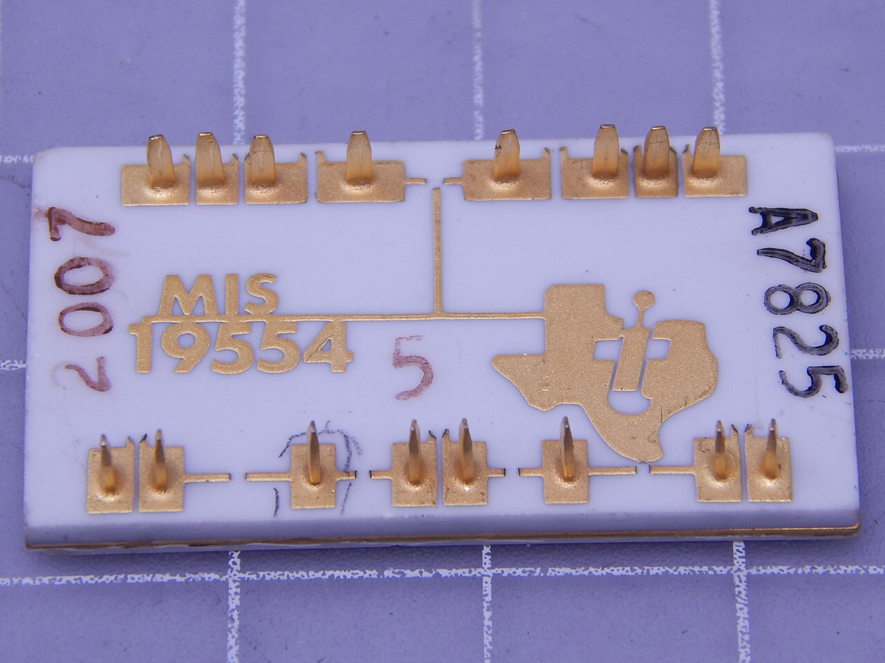 MIS 19554 DISPLAY ELEMENT MICRO CIRCUIT T142391