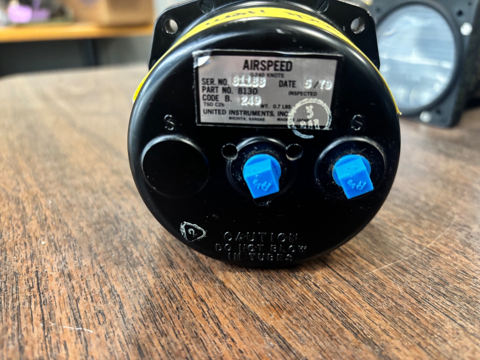 United Instruments, Inc. Airspeed Indicator P/N: 8130