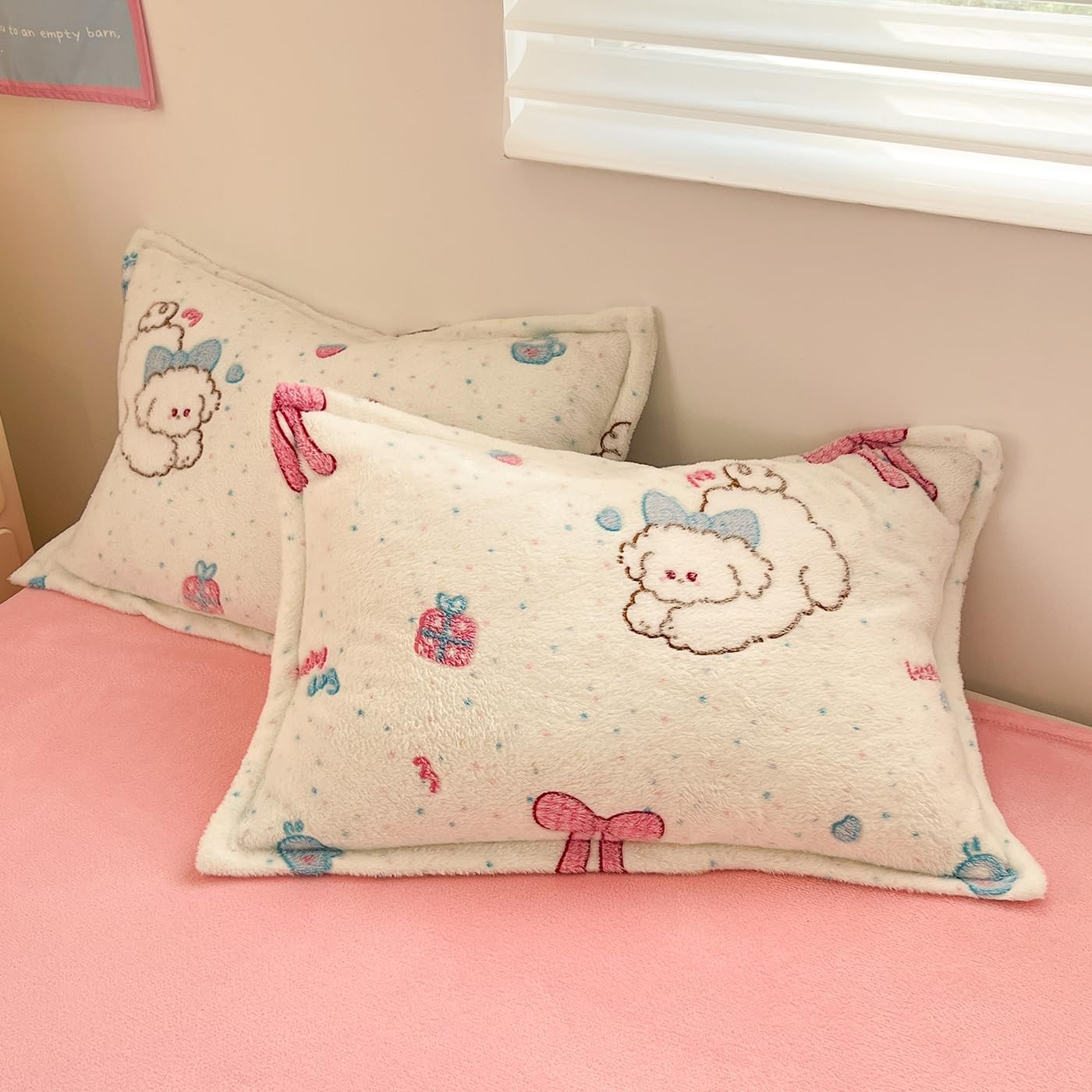 Pink Floral Pillows Covers for Kids, 2 Pack Fluffy Pillowcases with Zipper Su...