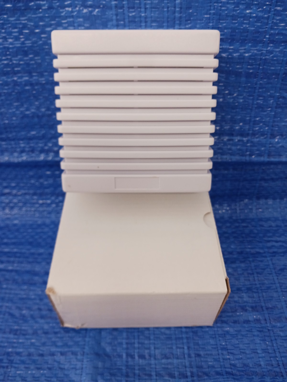 Interlogix 13-453, 15 Watt, Surface Mount, Indoor Universal 8 ohm Speaker