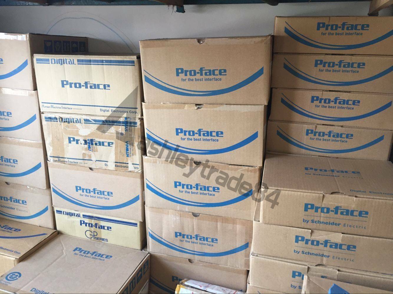 ONE New Pro-face Proface Touch Screen GP377R-TC11-24V