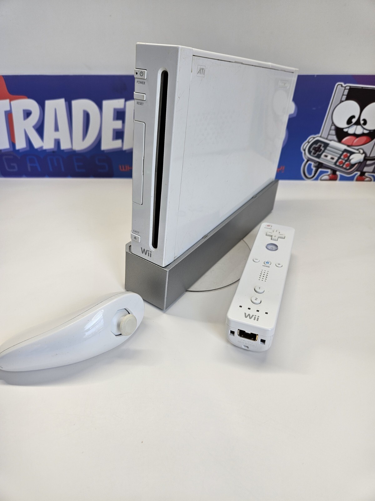 White Nintendo Wii System Complete (Nintendo Wii, 2010)