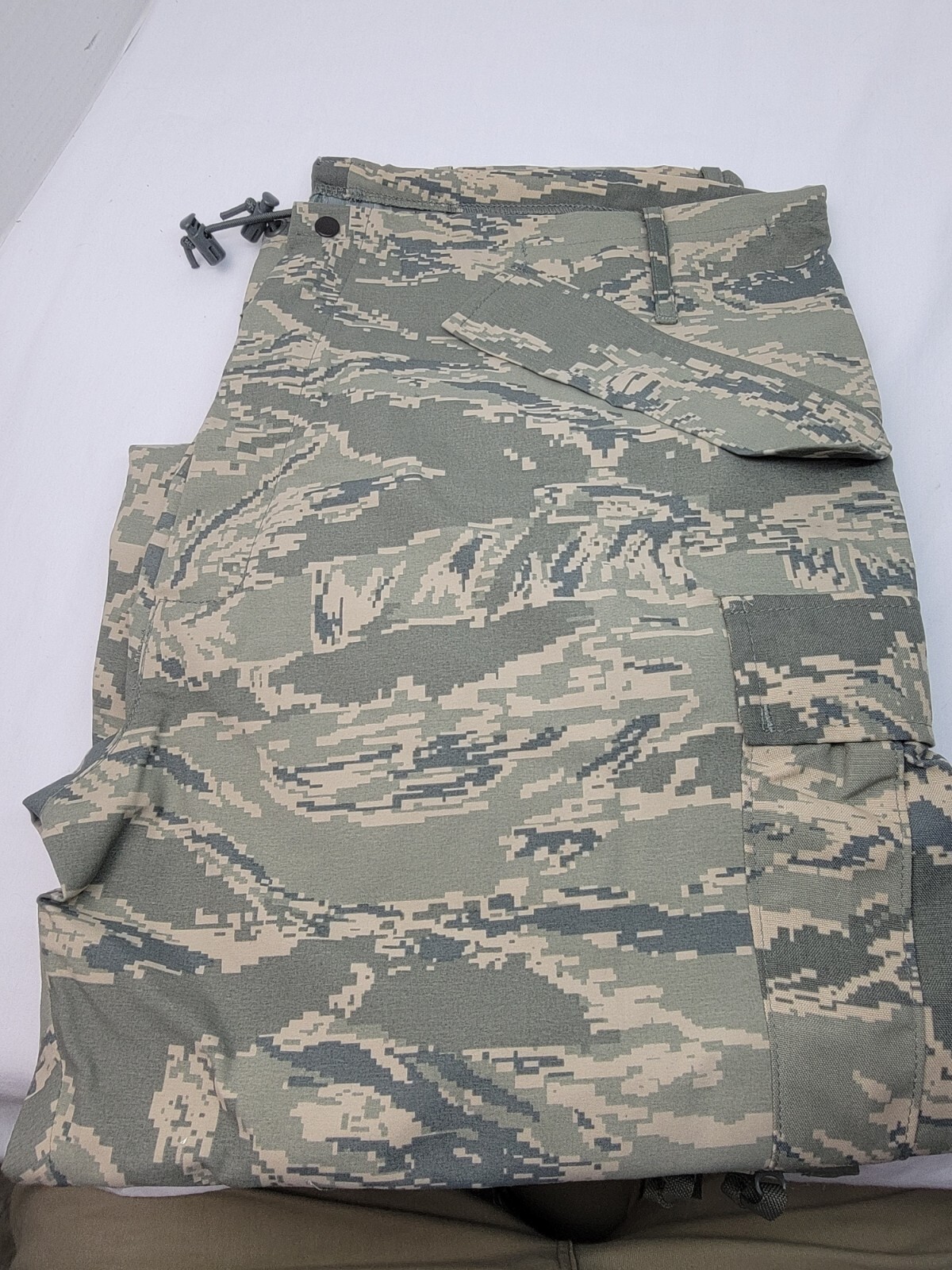 US Military Gor-Tex Environmental Barrier Wear Camo Trousers Size Large-Reg