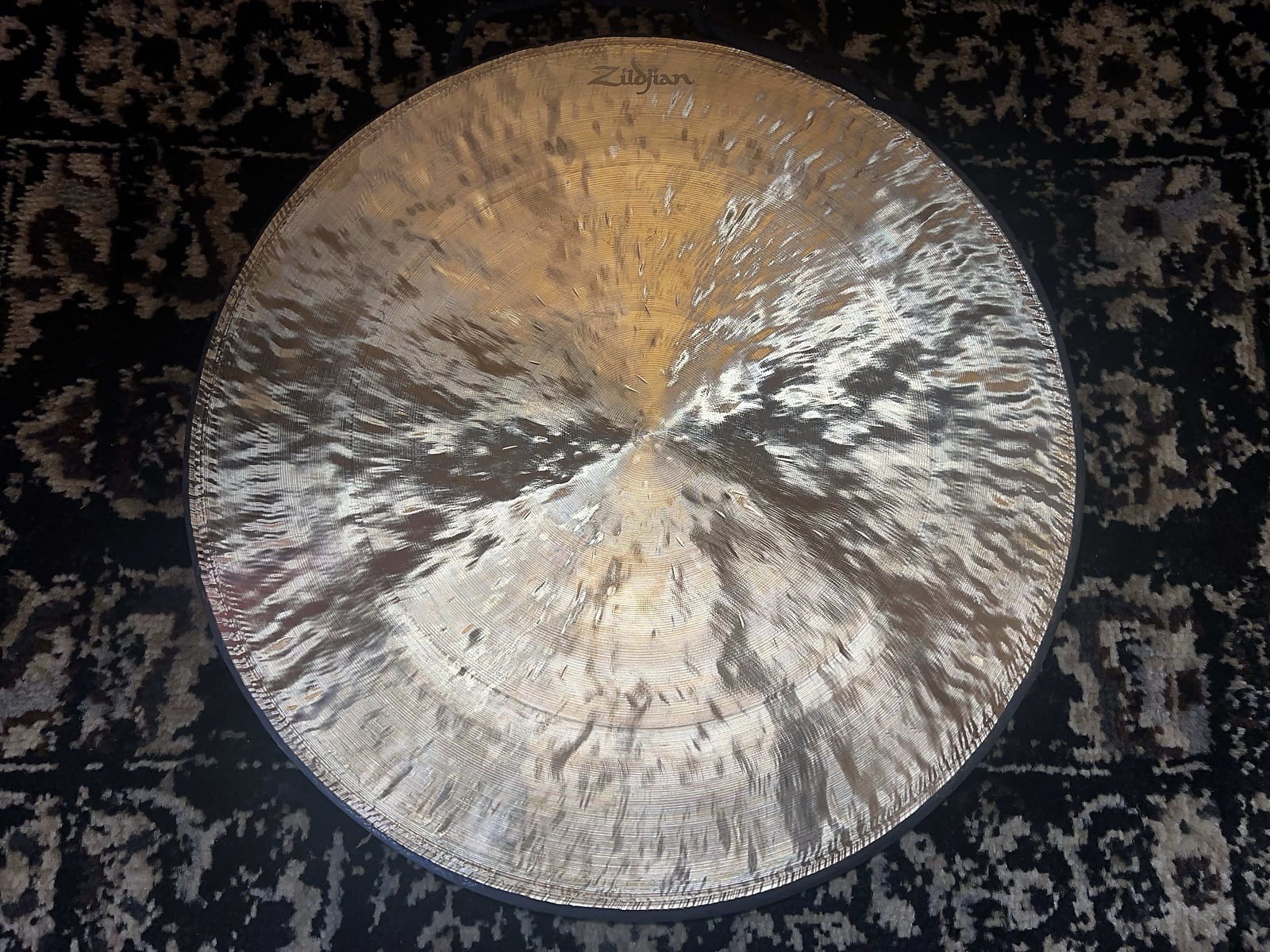 Zildjian 17" Gou Gong with Etched Logo - Traditional