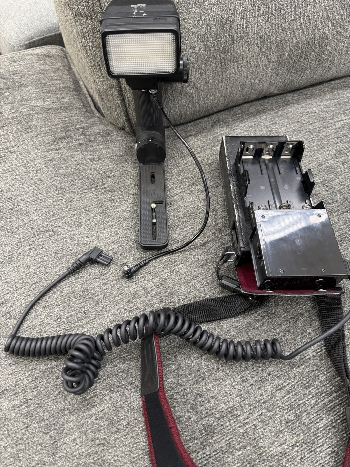 Nikon Speedlight SB-14 & Battery Compartment