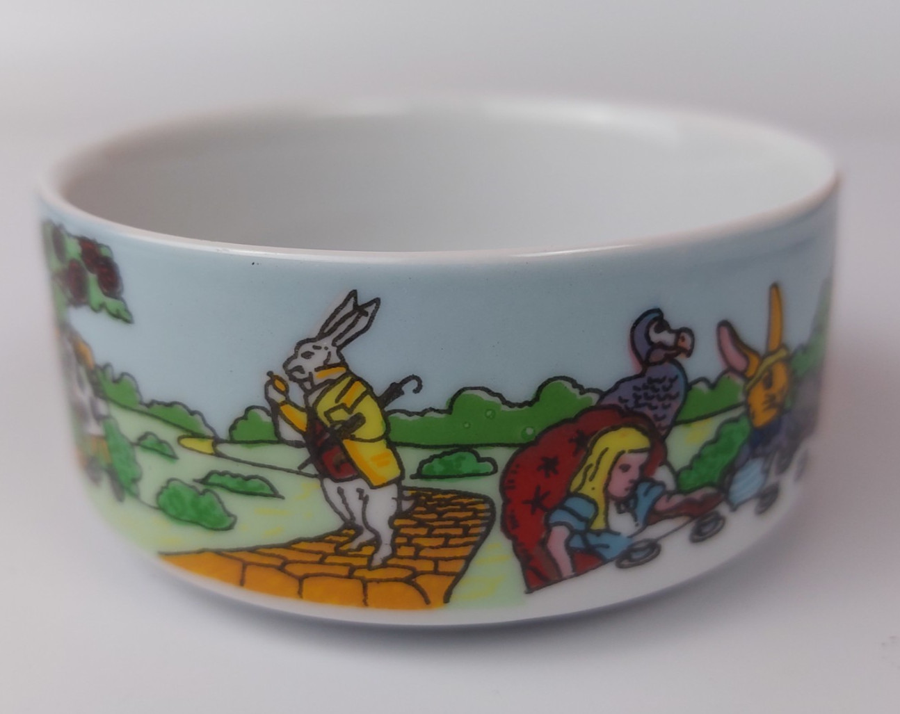 Oxford Porcelain Alice’s Shop Bowl – Alice in Wonderland Vintage Style