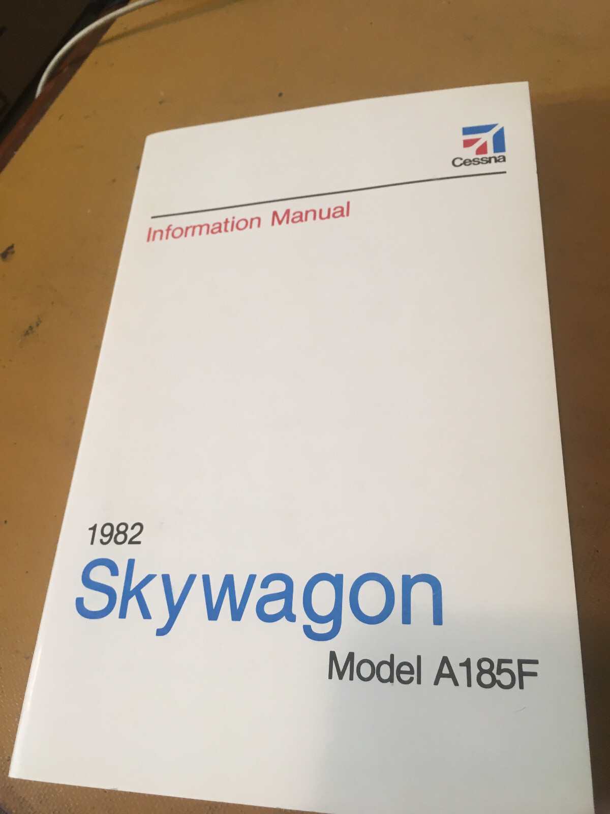 1982 Cessna 185 Skywagon A185F Pilot's Information Manual