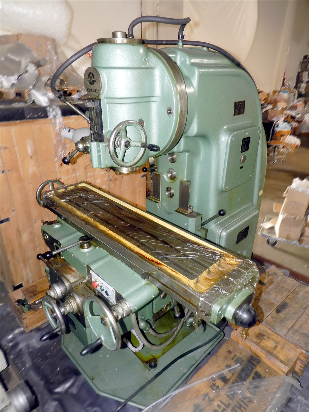 10 HP Universal Vertical C-Frame Mill 4V / NT50 Spindle CUTS HARD TOUGH MATERIAL