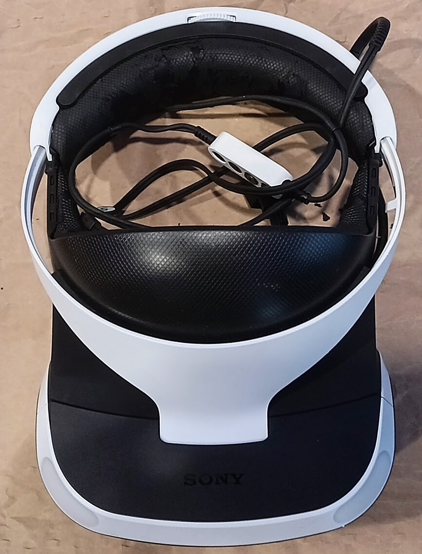 PlayStationVR WORLDS Bundled Version - White