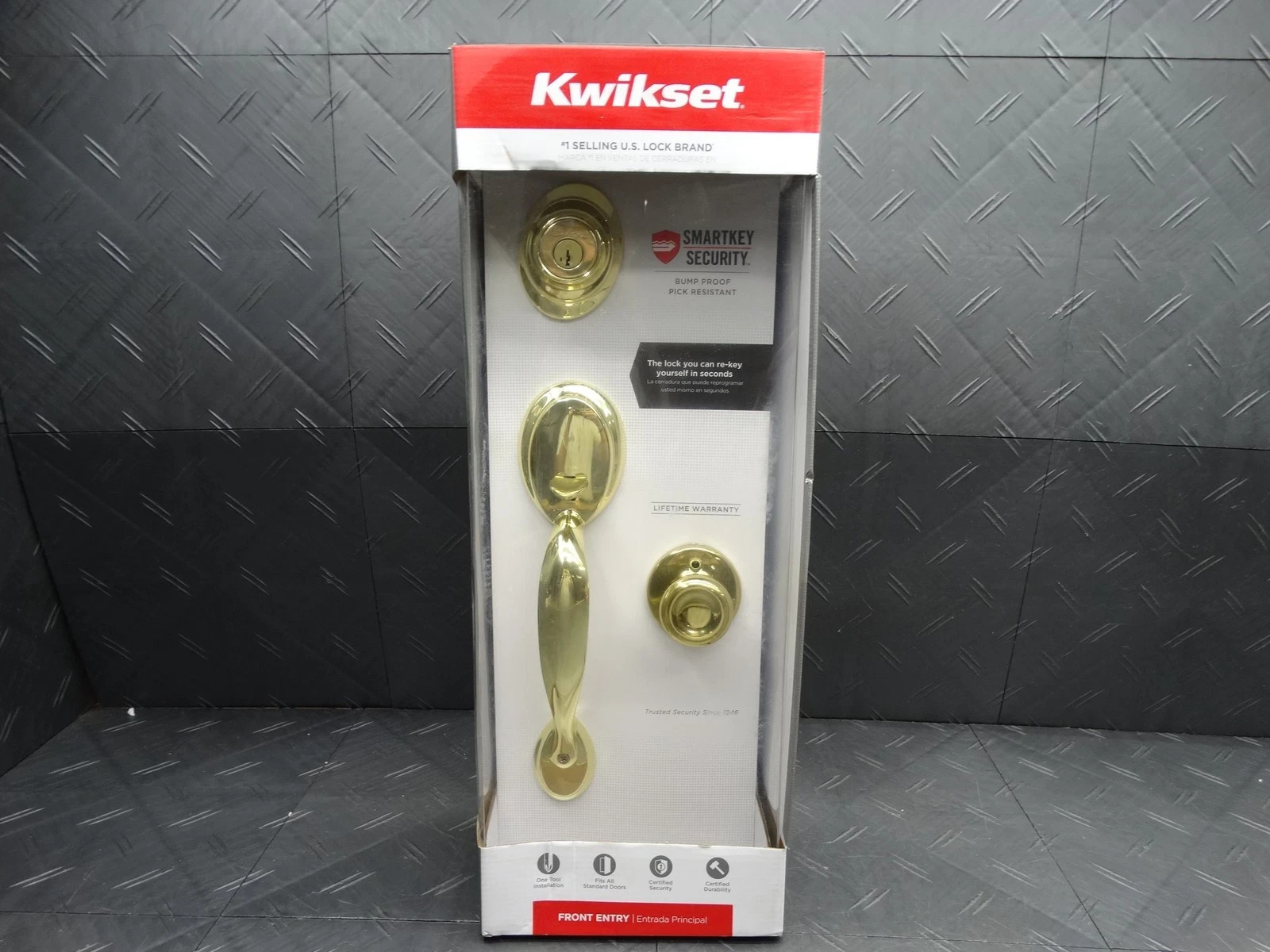 Dakota Polished Brass Single Cylinder Door Handleset with Tylo Door Knob