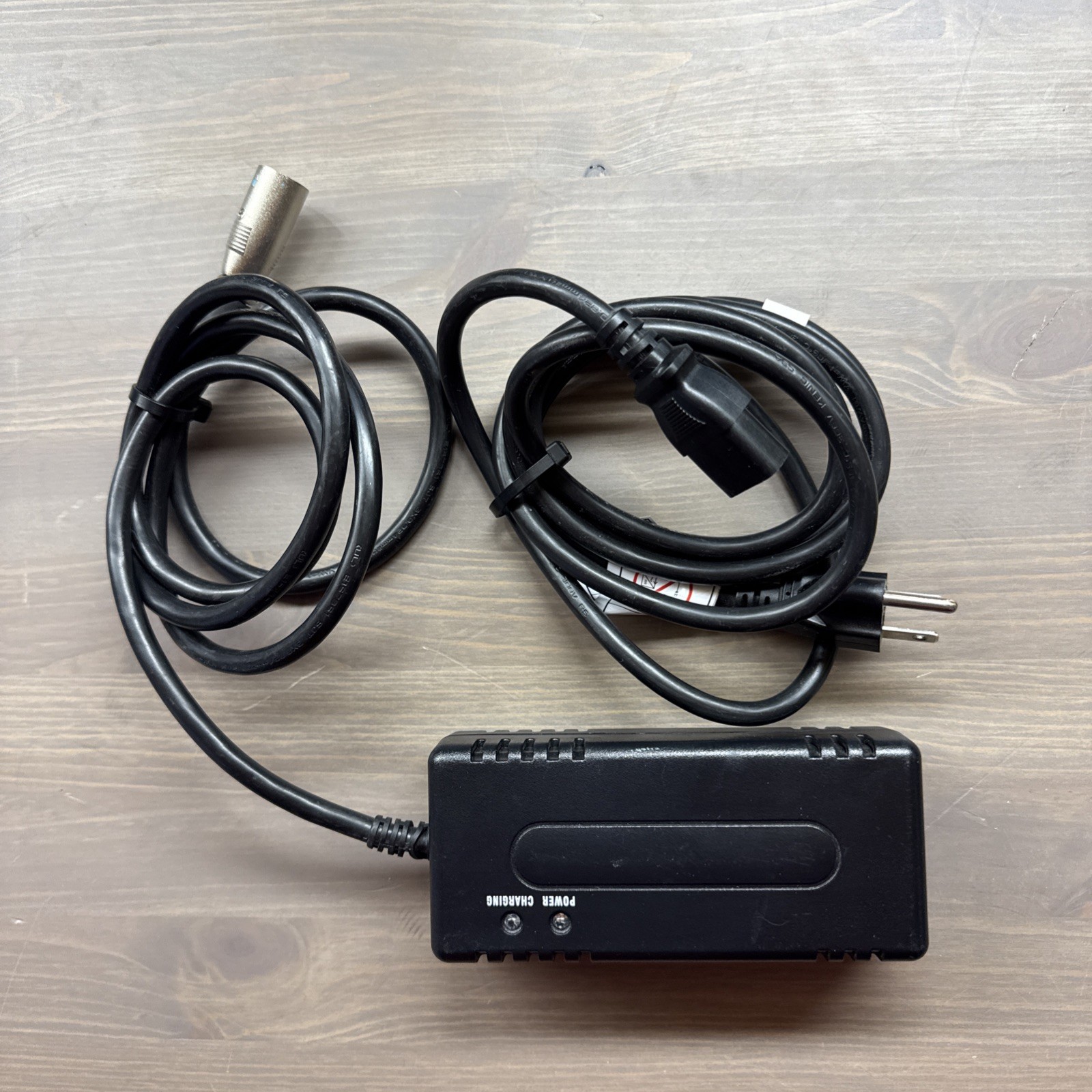UNIVERSAL POWER  243C2000T-1  Chair wheelchair Battery Charger 3 PIN 24v 2.0amp