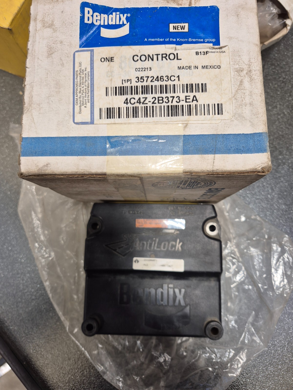 3572463C1 Bendex ABS control valve for IH heavy truck