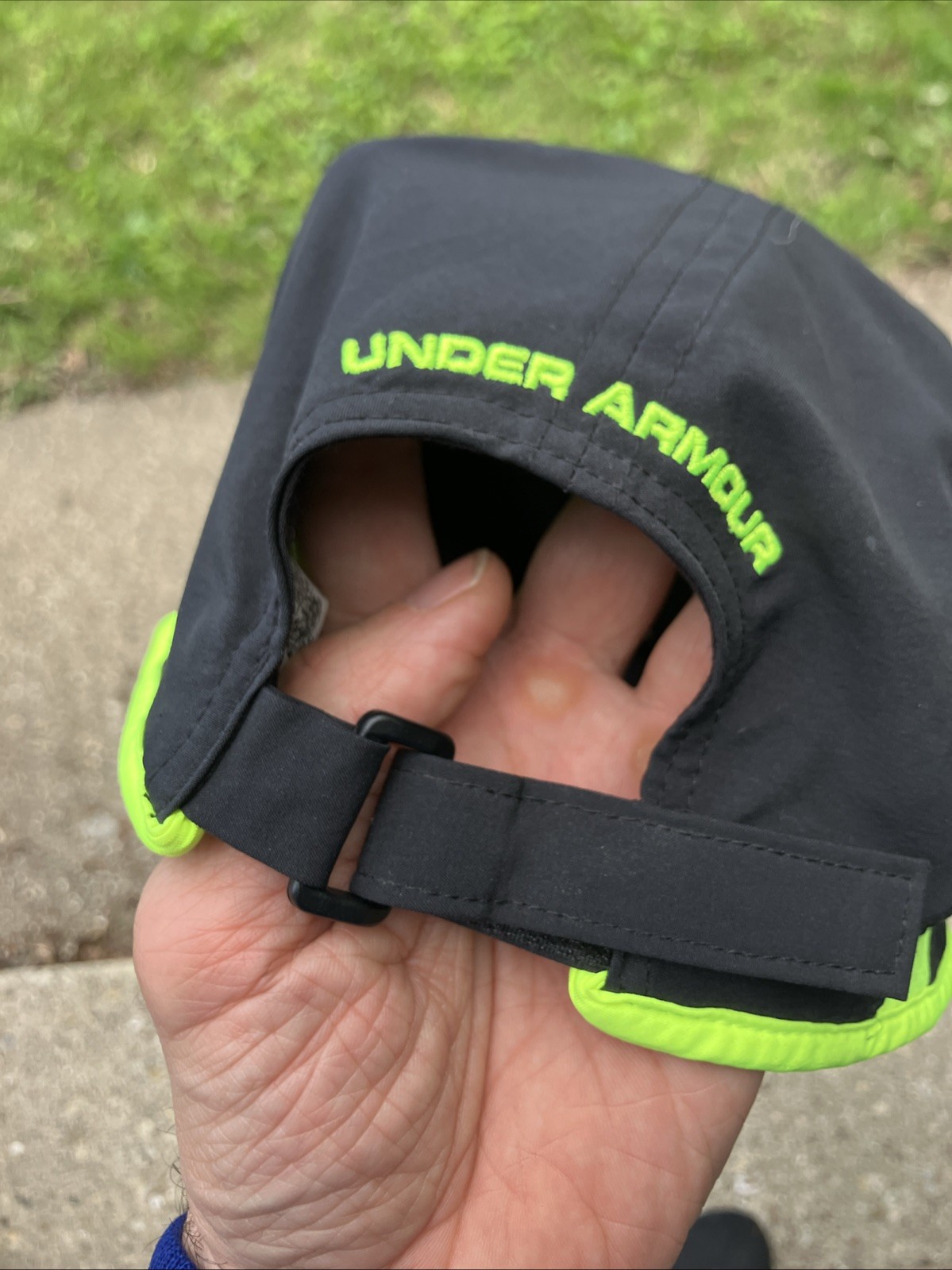 Under Armour Shadow Reflective Runner Hat Black / Neon