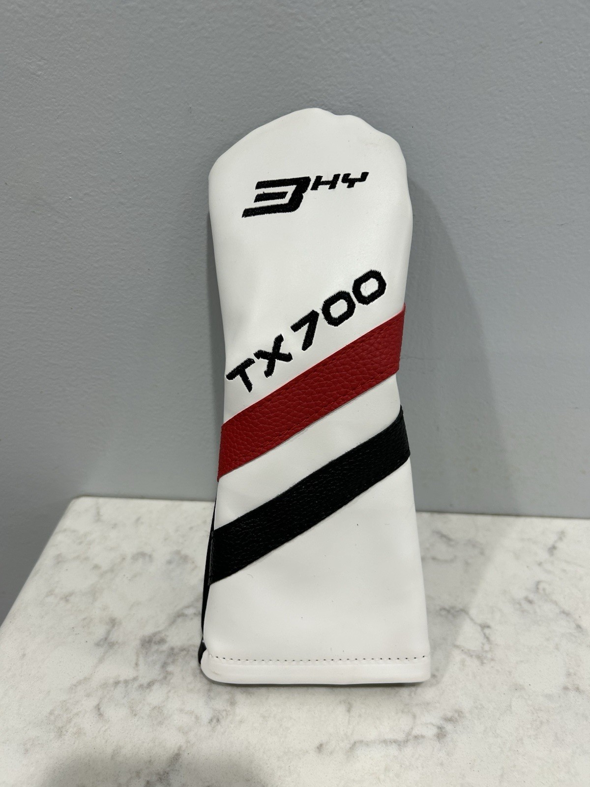 New Tmaxx Tour Maxx 3 HY Headcover, Red