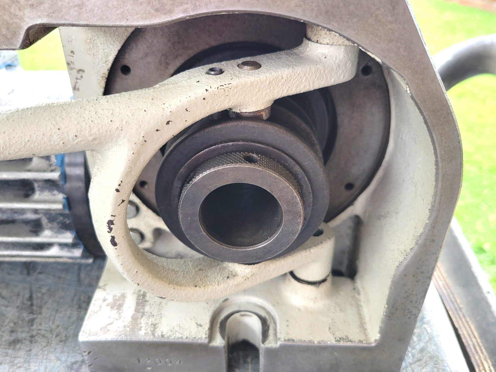 YUASA SUDX-5C-01 ROTARY INDEXER W/ UDNC-100 CONTROLLER