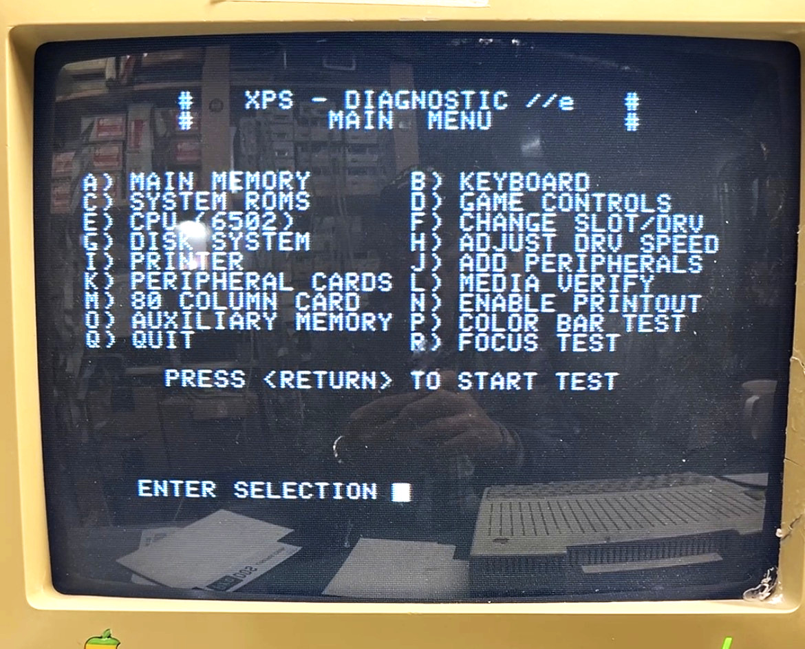 Apple IIe, 1984, SSC, Disk I/O, 64K/80Col, Unidisk, Software