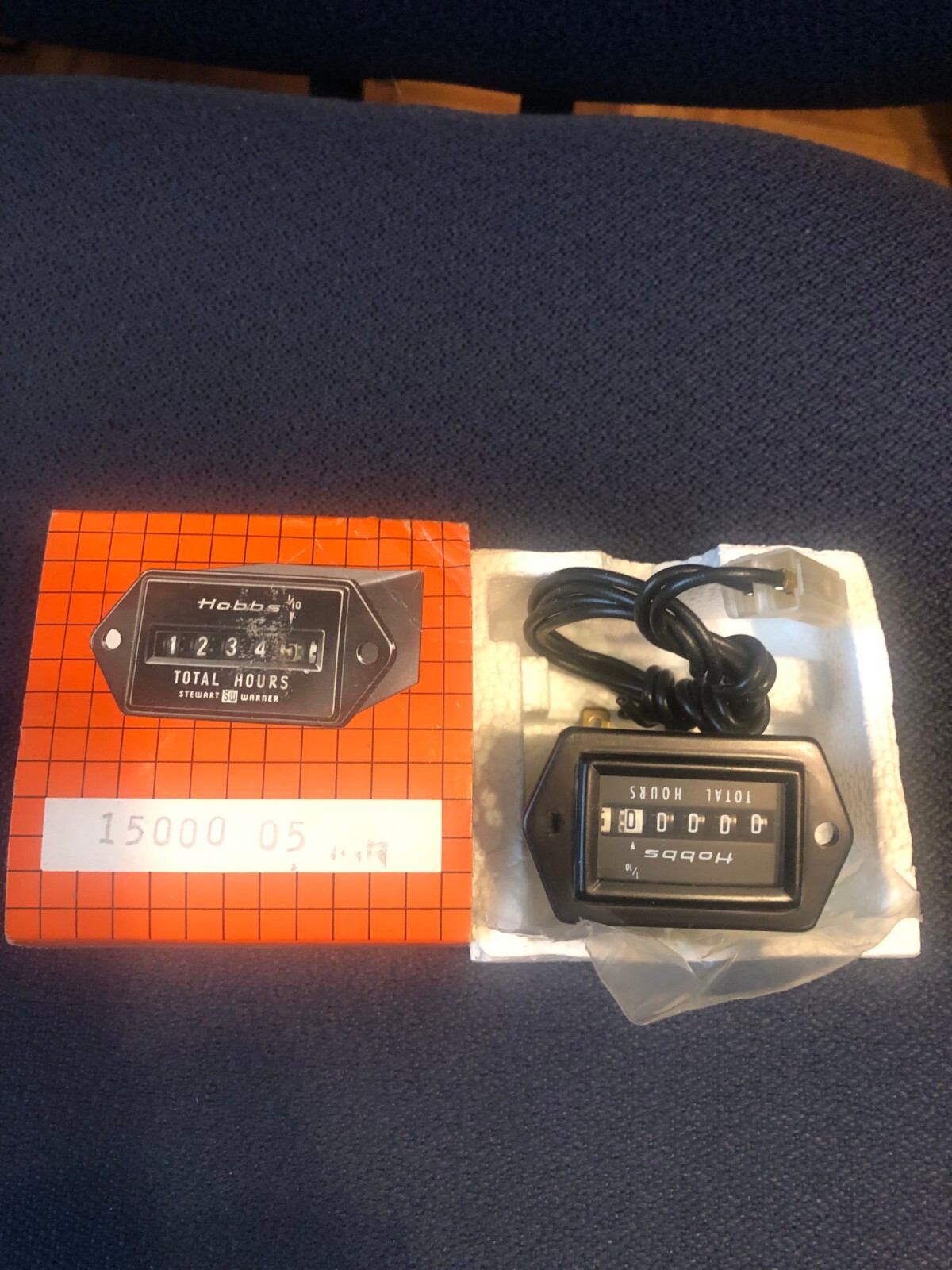 HOBBS ELAPSED TIME METER, NEW; 15000 05