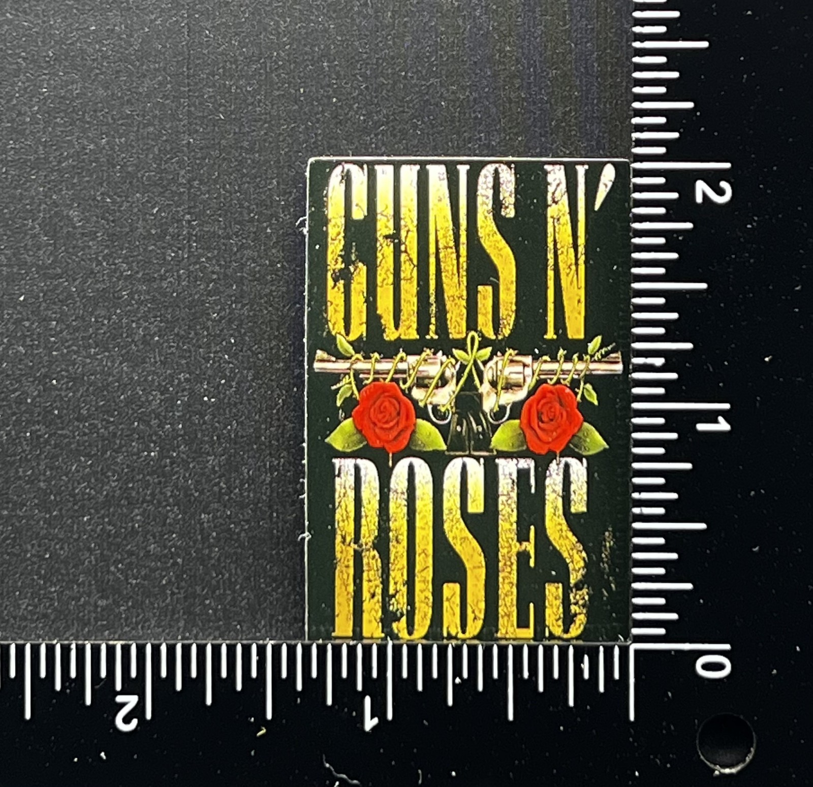 Guns N' Roses - Vinyl Sticker - Heavy Duty