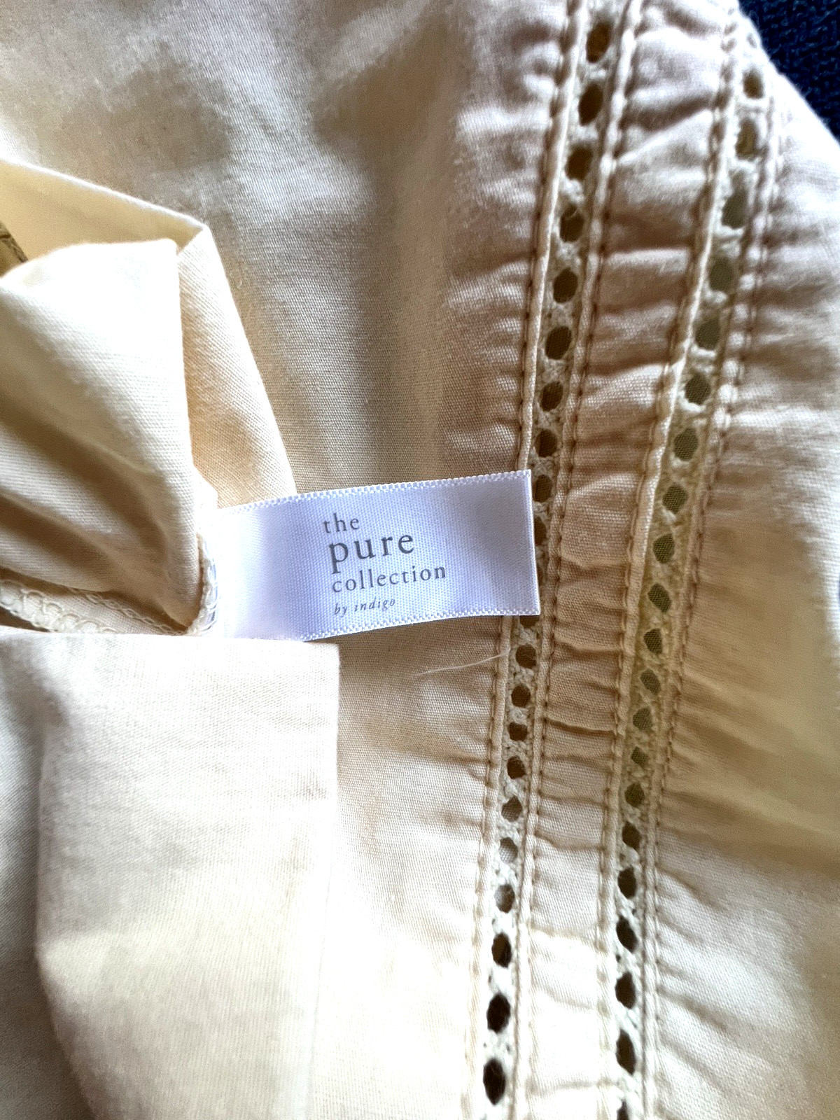 100% Cotton Pillowcase Butter Yellow Standard The Pure Collection Detailed Edge