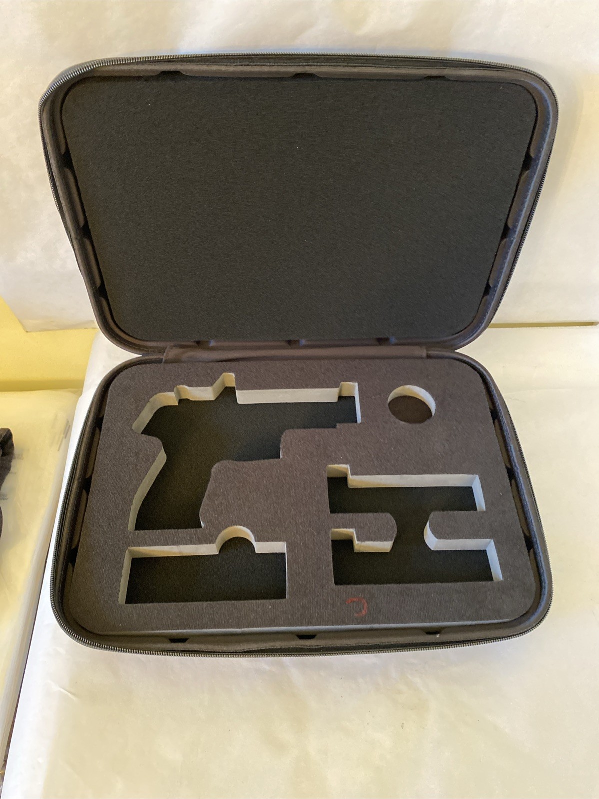 VERY NICE SIG SAUER FACTORY BLACK LEGION SEMI HARD STORAGE CASE SIG P226