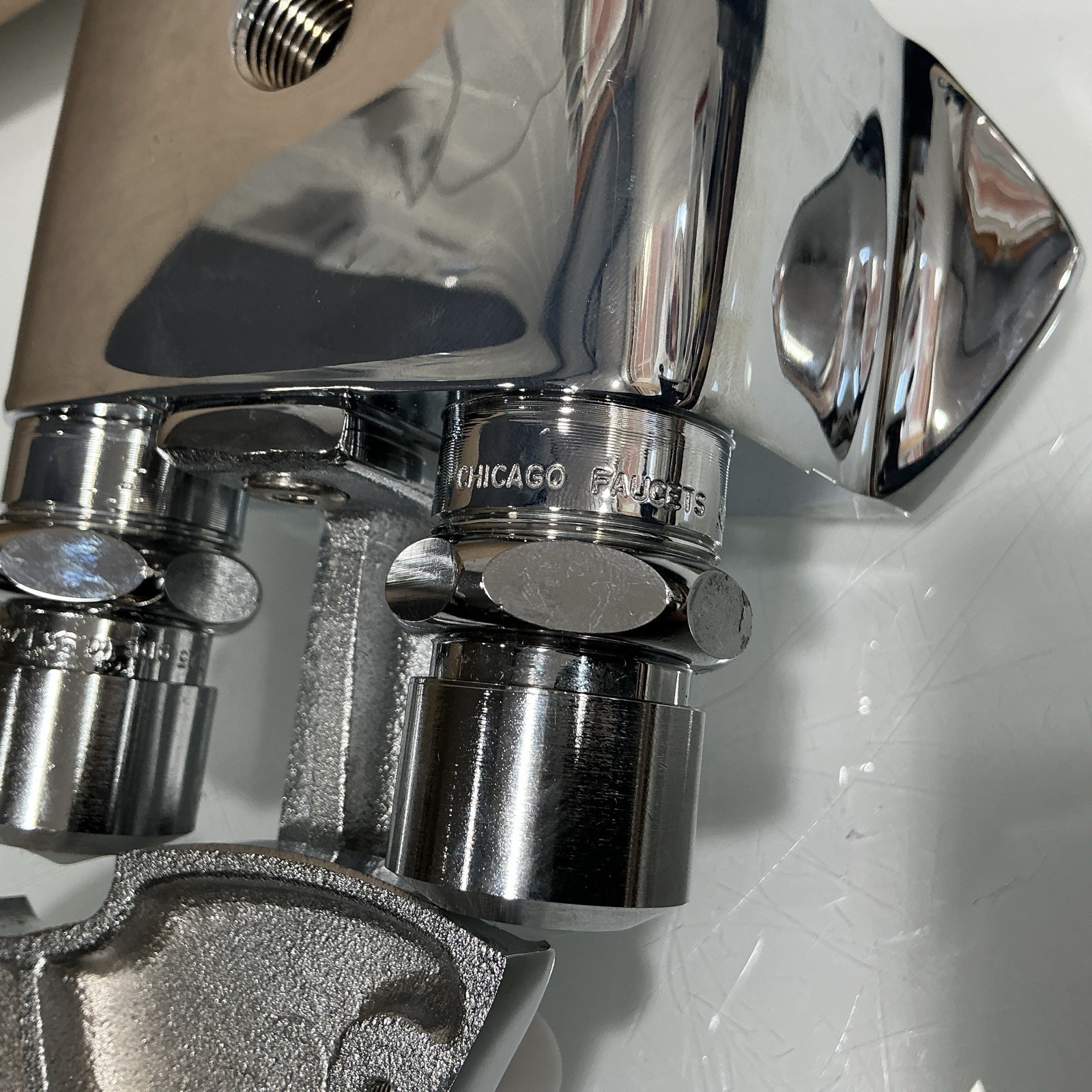 Chicago Faucet Knee Actuated Valve - Open Box
