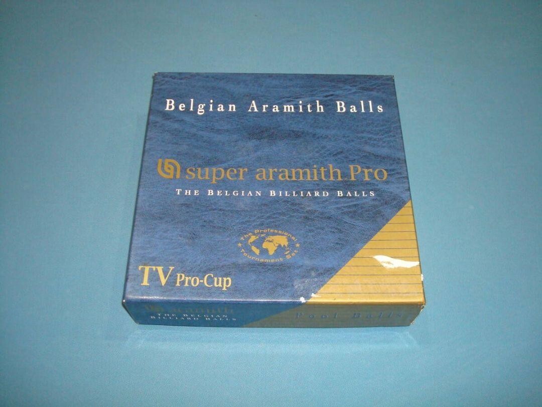 Super ARAMITH TV Pro-Cup Pool Balls 57.2mm(2 1/4") W/ Box F/S good