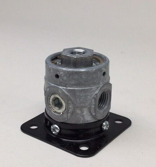 International 3535867C91 Valve Air Brake Control Navistar