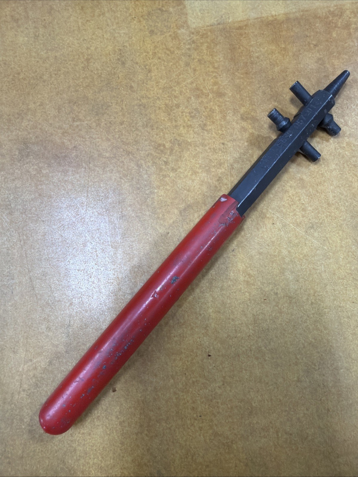 SANDVIK COROMANT 5680 057-011 Key & Driver for Indexable Insert - Good Used Tool