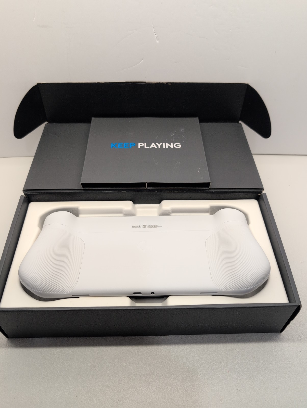 Logitech G Cloud 7-Inch Handheld Portable Gaming Console - As Is Read desc.