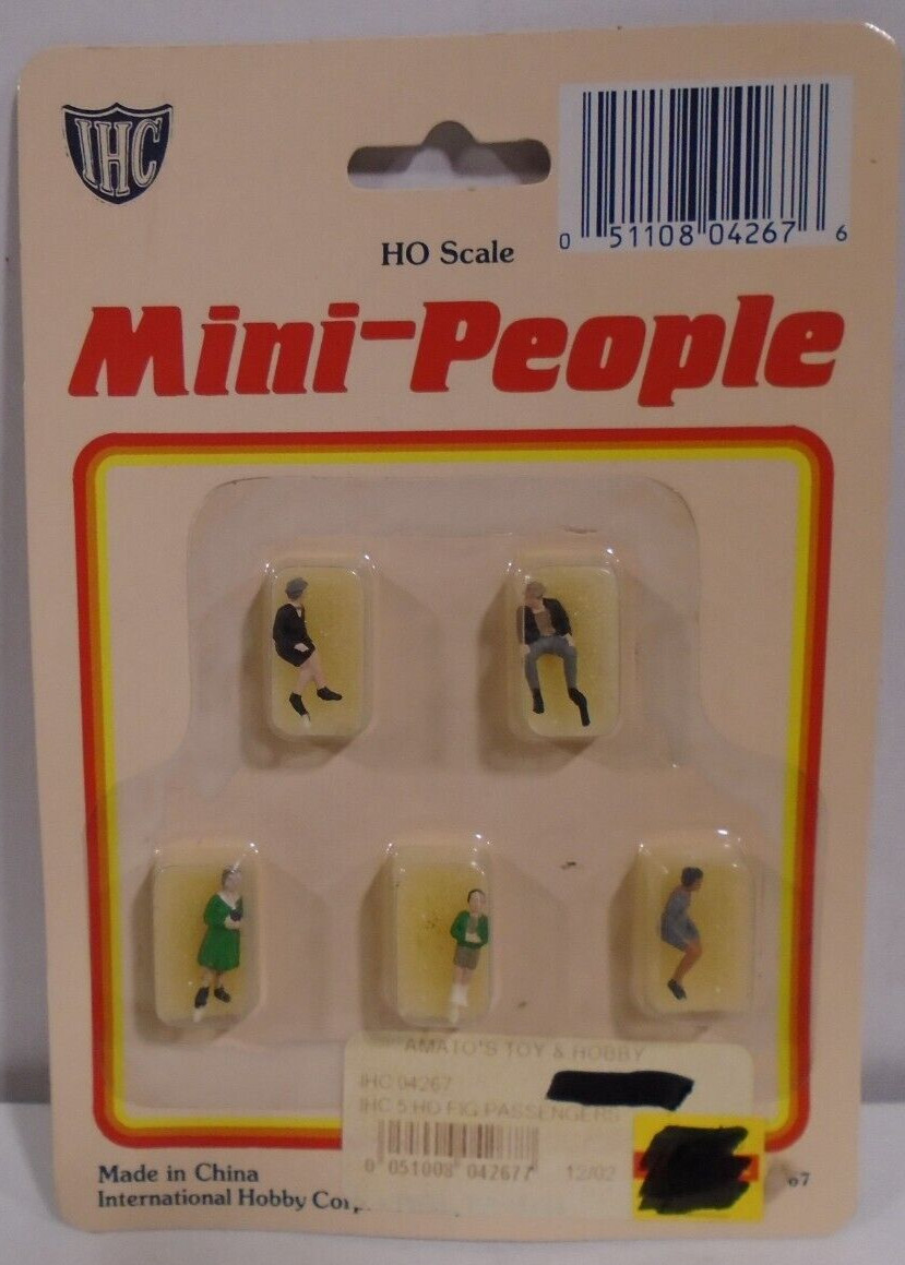 IHC #4267 HO SCALE MINI-PEOPLE 5 FIGURE SET NEW IN PACKAGE