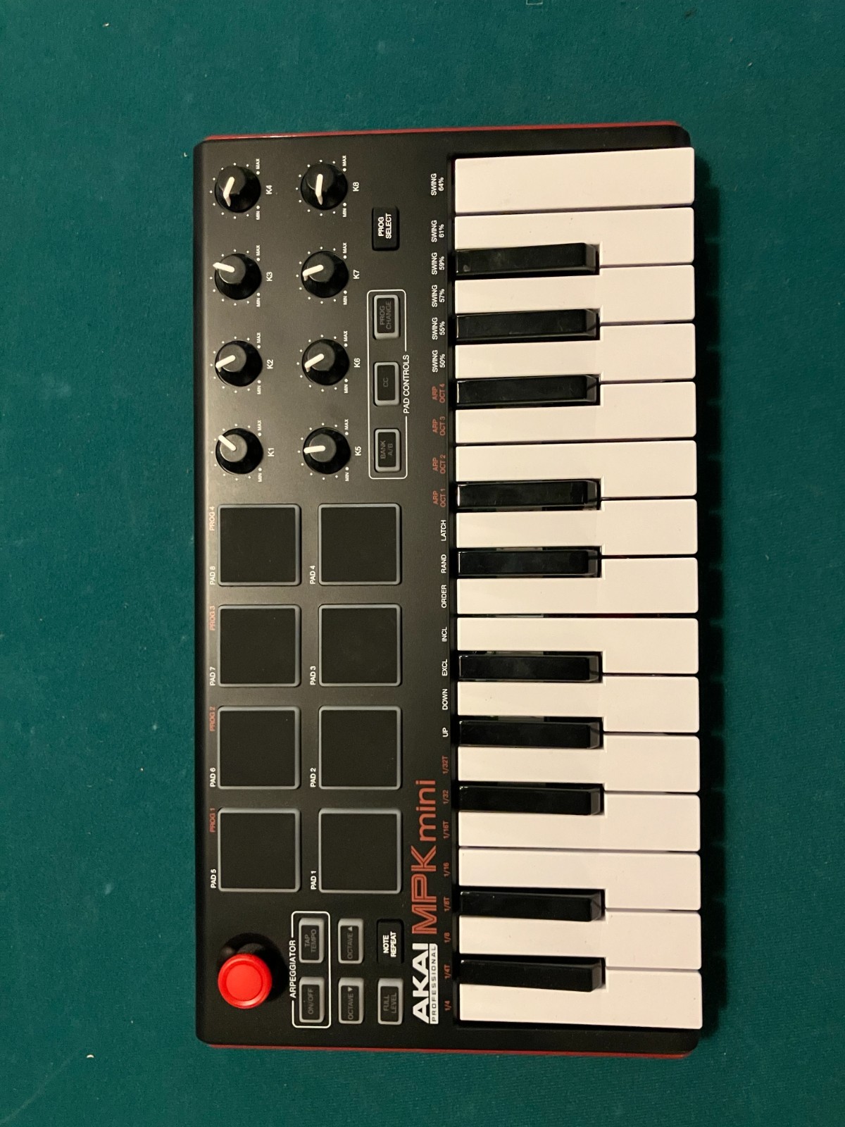 AKAI Professional MPK Mini MK2 MIDI Controller
