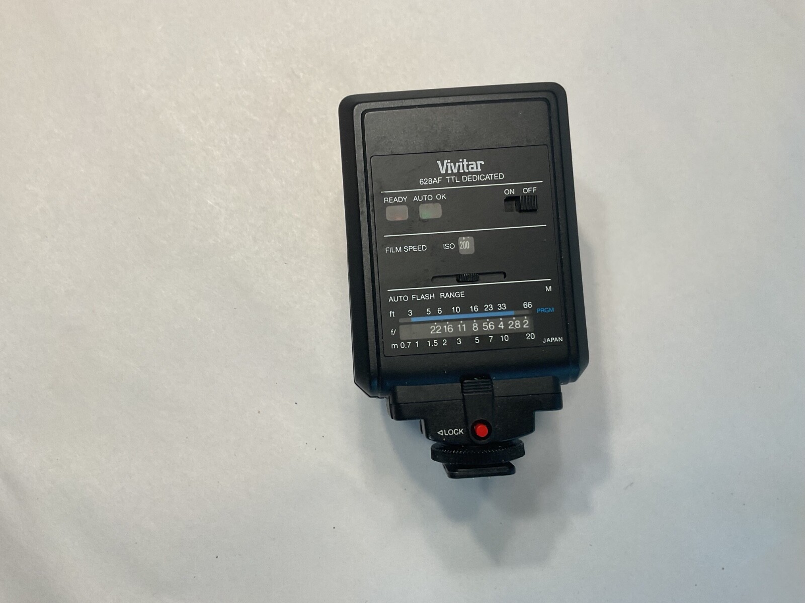 VIVITAR AUTO FOCUS ILLUMINATOR 628AF FLASH UNIT