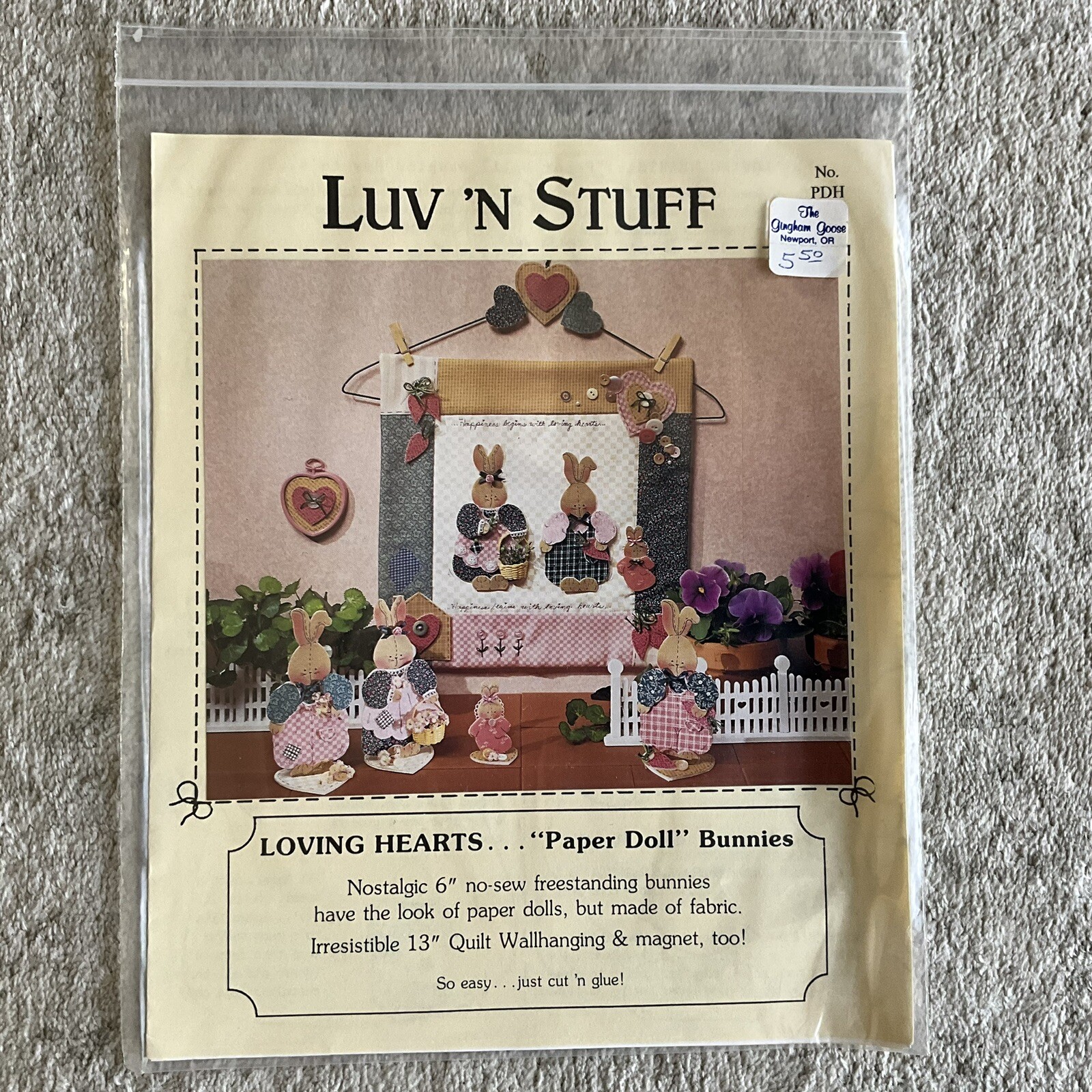 New Uncut ! Luv 'N Stuff Pattern Loving Hearts Paper Doll Bunnies