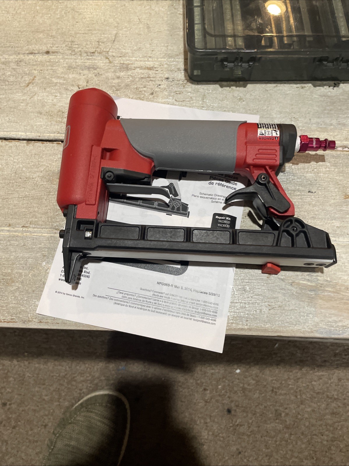 SENCO ProSeries SFT10XP-R 60-95 psi Fine Wire Stapler