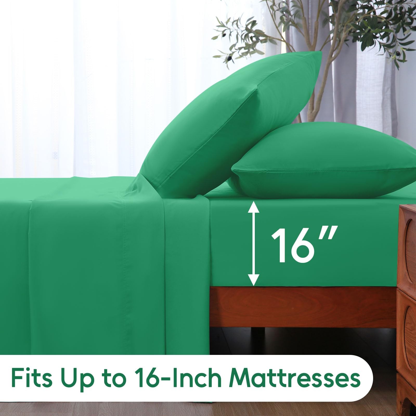 Full Sheet Set 4 Pieces Emerald Green Soft Microfiber 1600 Thread 14-16 Inch