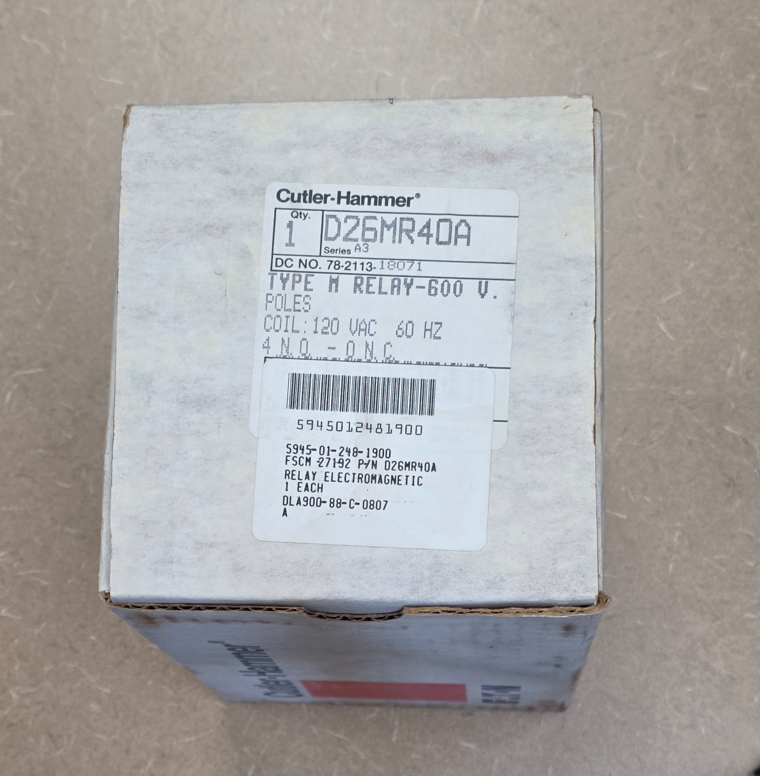 Cutler-Hammer D26MR40A Type M Relay - 600V, Coil - 120VAC 60 Hz, 4 N.O. - 0 N.C.