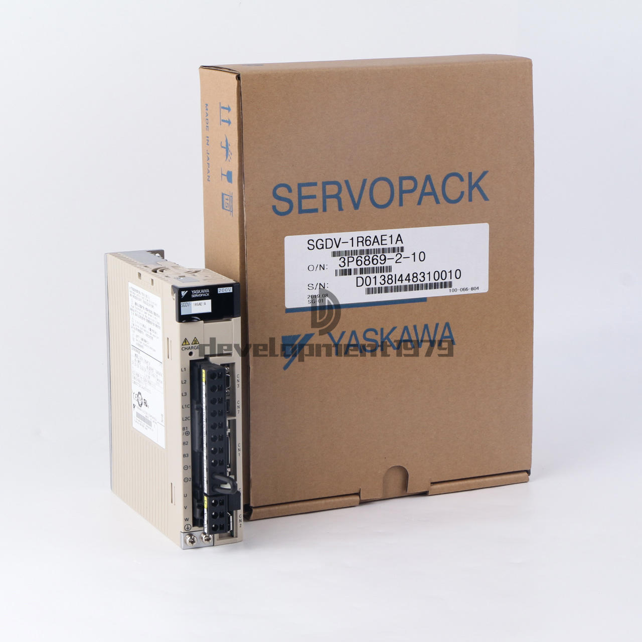 New Yaskawa SGDV-1R6AE1A Servopack 3PH 0-230V 1.6A 200W SGDV1R6AE1A #DC