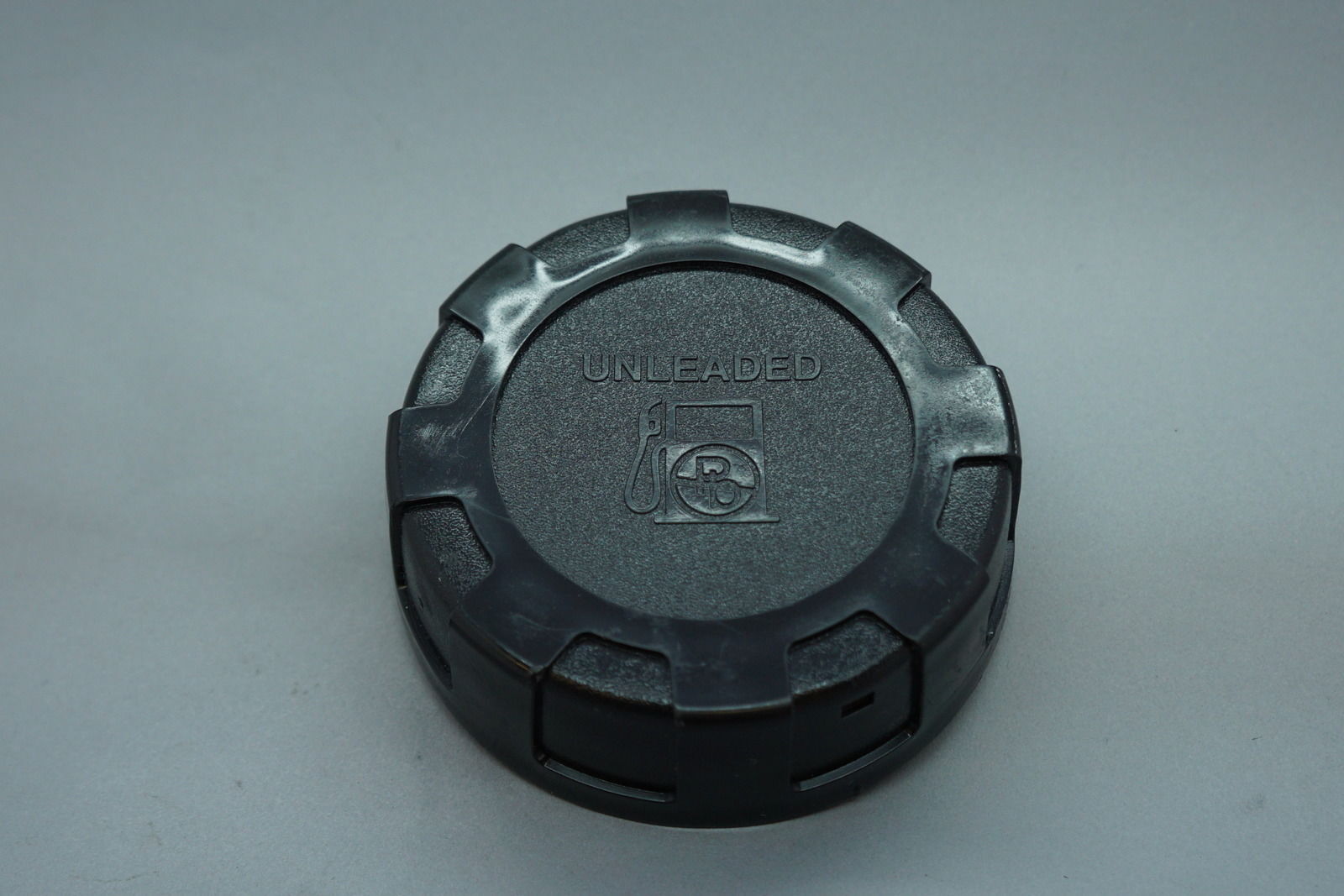 GENUINE OEM TORO PART # 88-3980 GAS CAP ASSEMBLY
