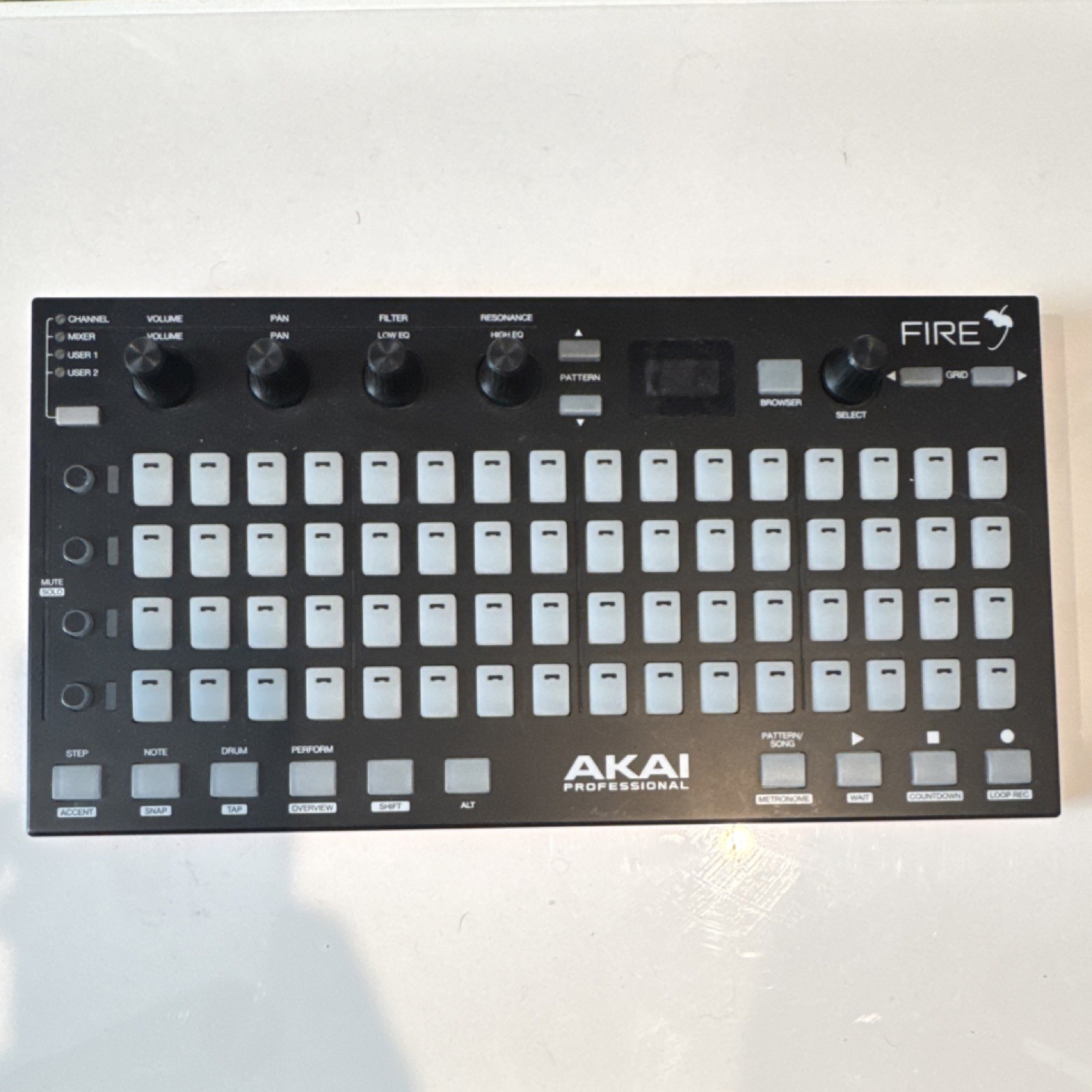 Akai Professional Fire Pad Controller Digital 64 Keys Rotary Encoders Pads