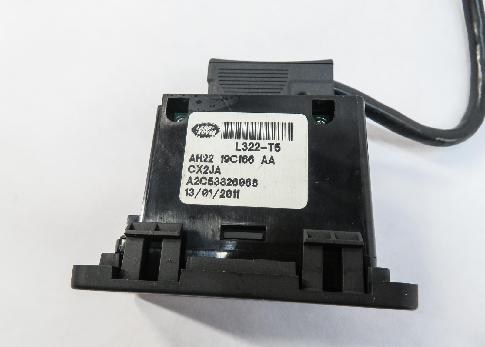 2011 RANGE ROVER (L322) AUXILIARY AUDIO USB i-POD INTERFACE JACK PANEL