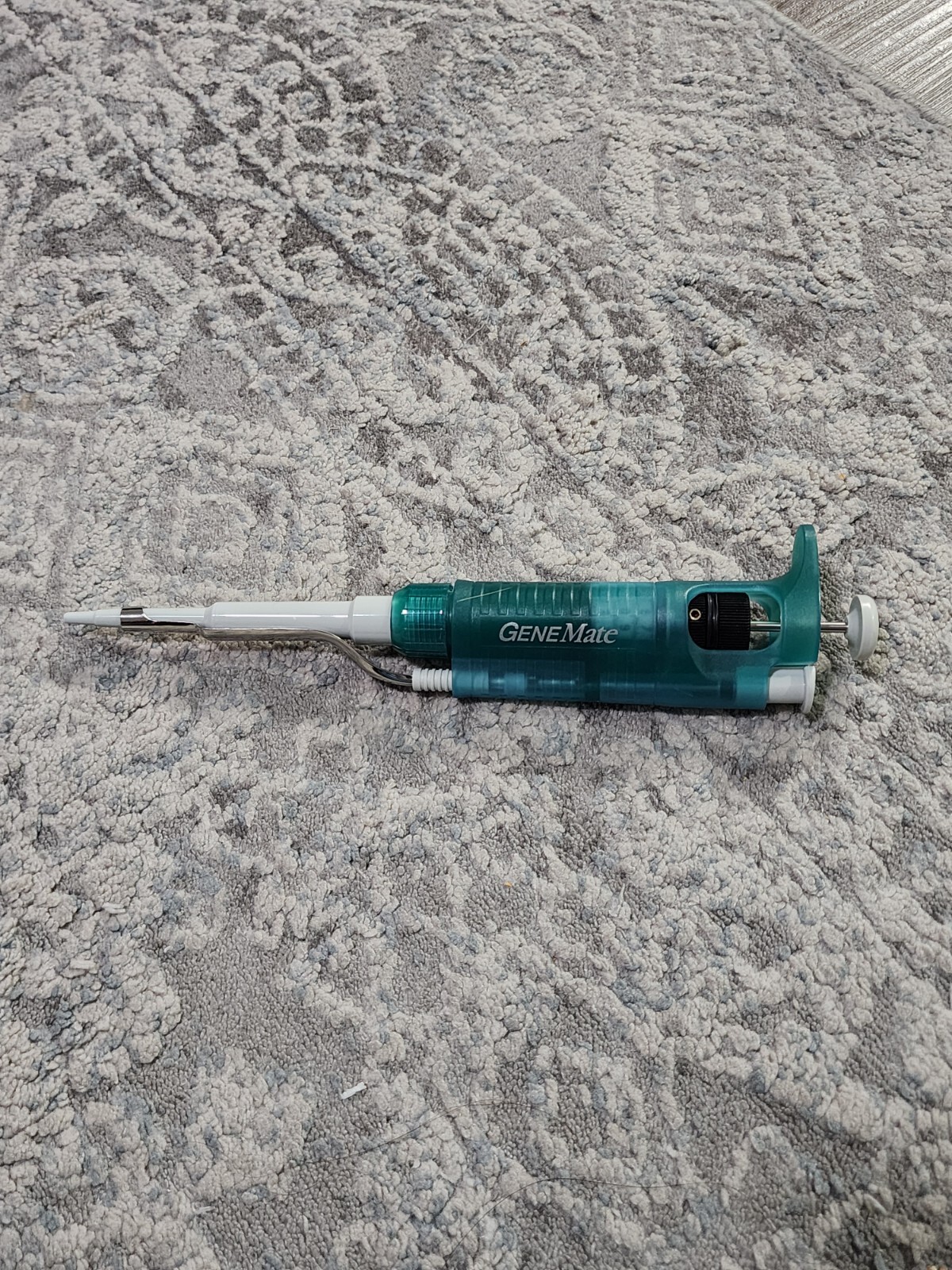 ISC BioExpress/GeneMate Autoclavable 10-100uL - Used