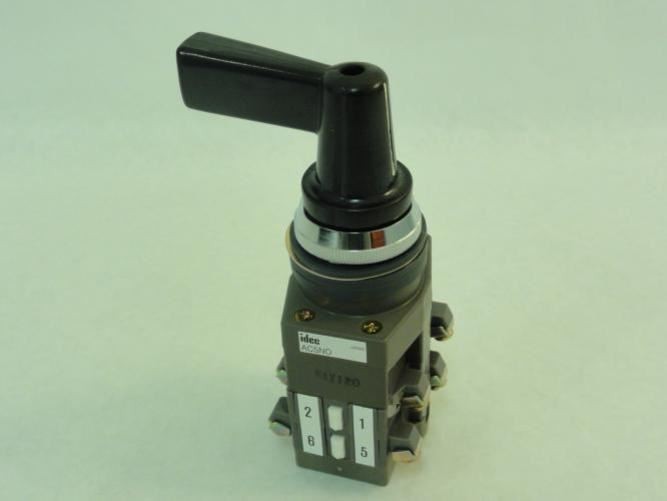 202293 New-No Box; Idec ACSNO-244-P-C2022 Cam Switch 10A 600V