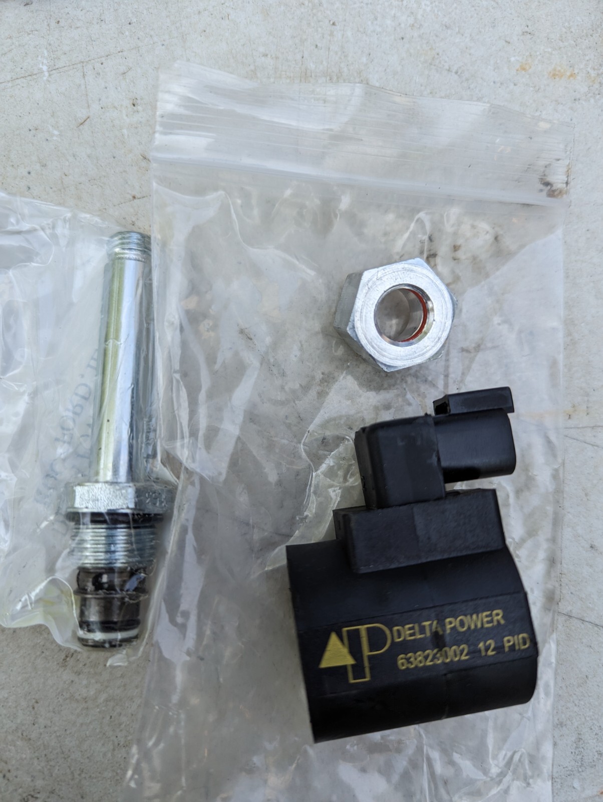 Maxon Liftgate Valve & Coil PB-S2C-00 Poppet  63823002 Immersion Proof Coil -GED