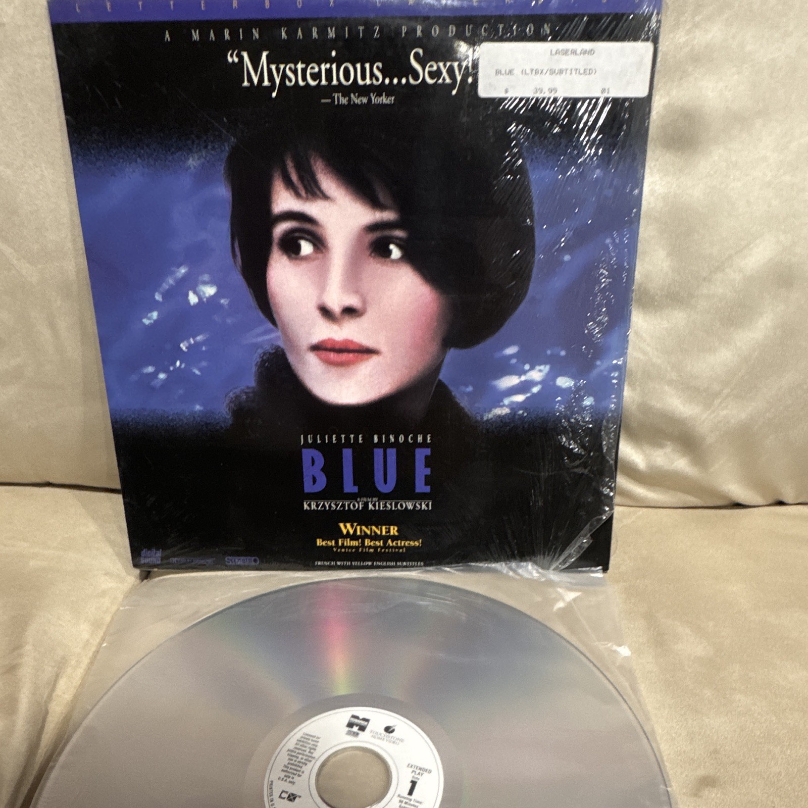 Blue LaserDisc Subtitled Extended Play Digital Sound Kieslowski Binoche 1993 R