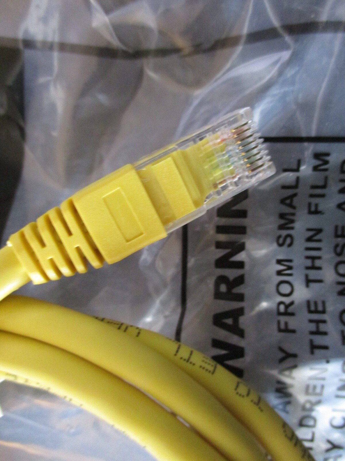 ETHERNET PATCH CABLE 6FT CAT 6 YELLOW UC097