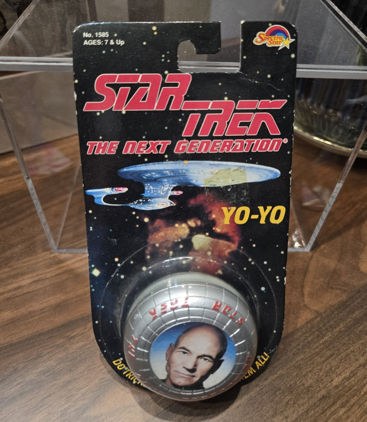 Spectra Star Star Trek TNG Yo-Yo Capt. Jean-Luc Picard 1993